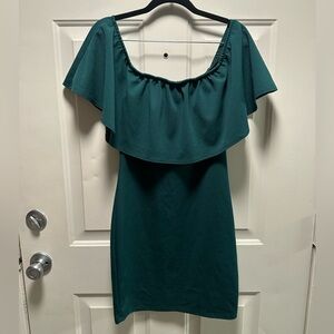 Brat Star Emerald Green -Shoulder Midi Dress